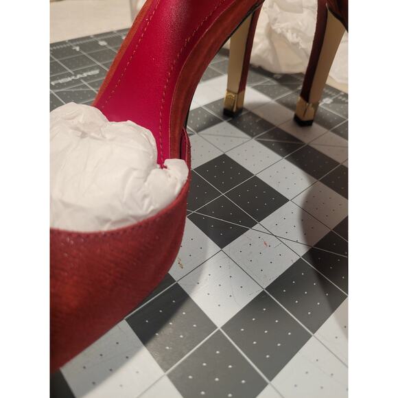Size 8 Calvin Klein Tanda Scratch Ankle Suede Pumps - Picture 7 of 16